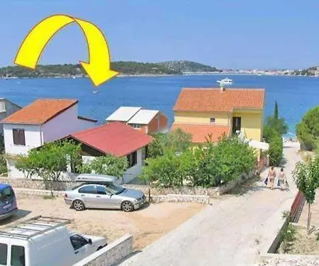 Sunara Mit Terrasse Und Kinderpool